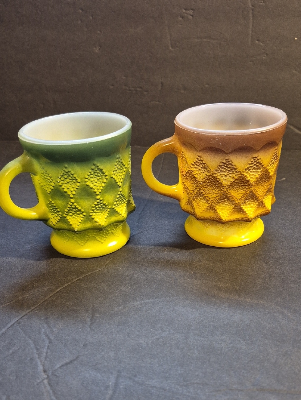 Vintage Fire King Kimberly Coffee Mugs 1 Brown 1 Green - Picture 3 of 8